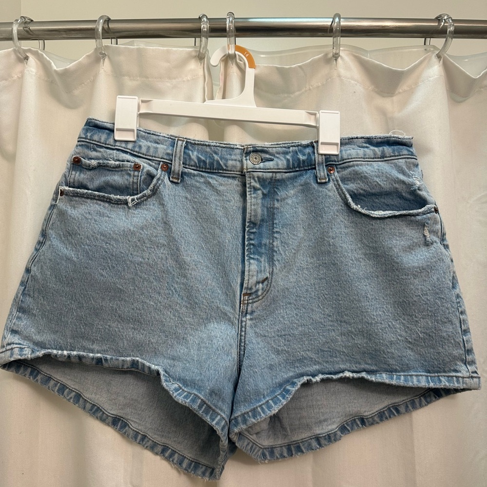 ITEM HAS SOLD DUE TO CROSSPOSTING